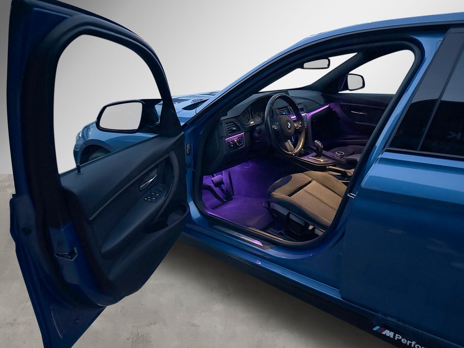 Fahrzeugabbildung BMW 320 i *M-Paket*Alcantara*Head-Up*Ambiente*