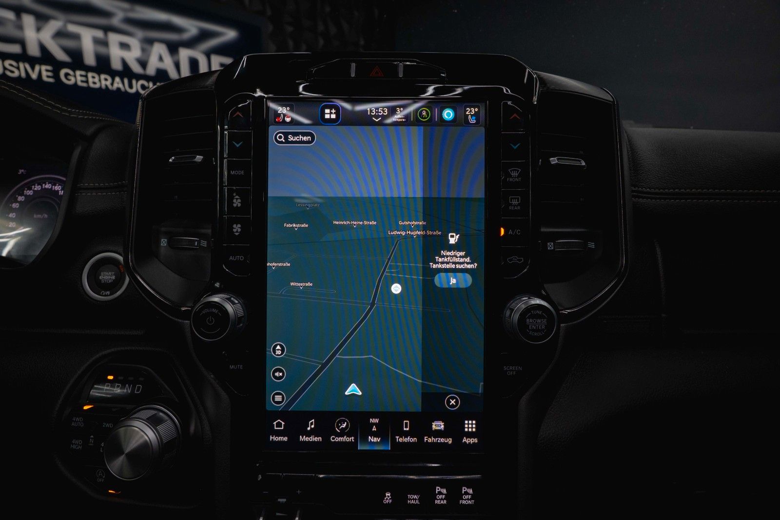 Fahrzeugabbildung Dodge RAM 5.7 V8 HEMI 4x4 Sport Night *Pano*22 Zoll*