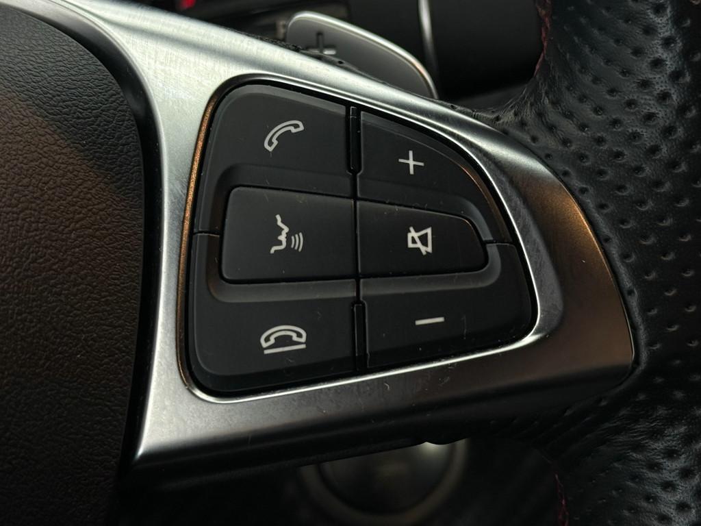 Mercedes-Benz A 200 CGI AMG Line, LED, Leder, Navi, 7G, Kamera