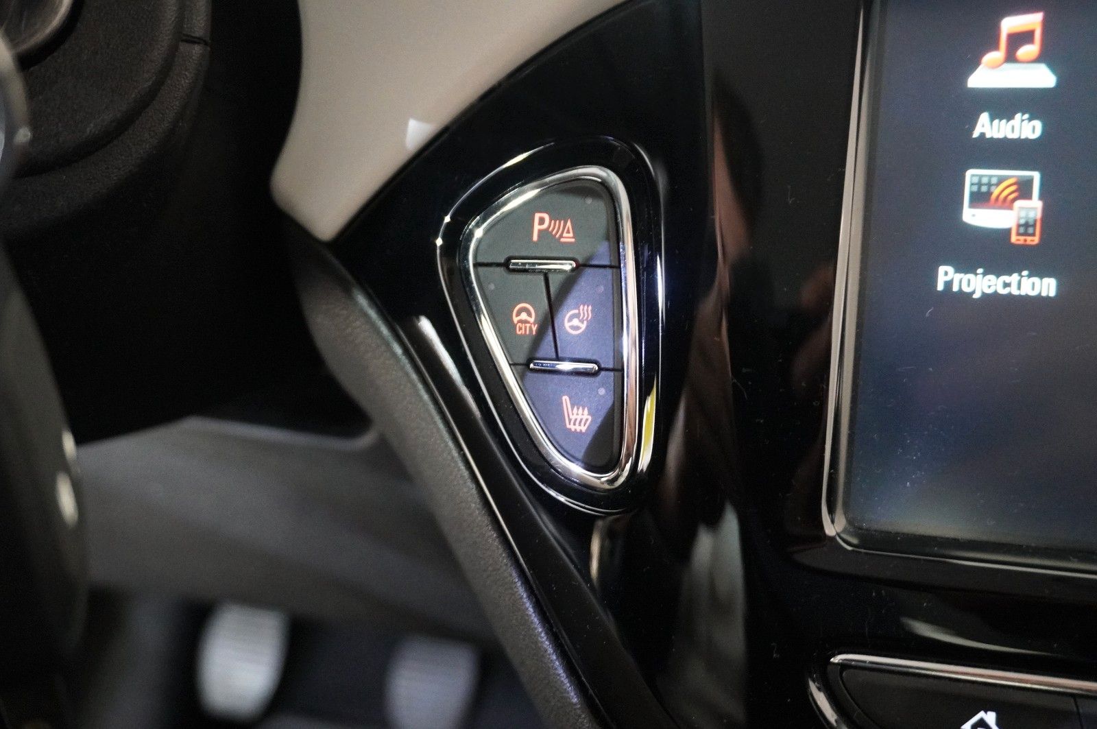 Fahrzeugabbildung Opel Adam 1.4 JAM NAVI/SHZ/PDC/KLIMA/LHZ/TEMP.