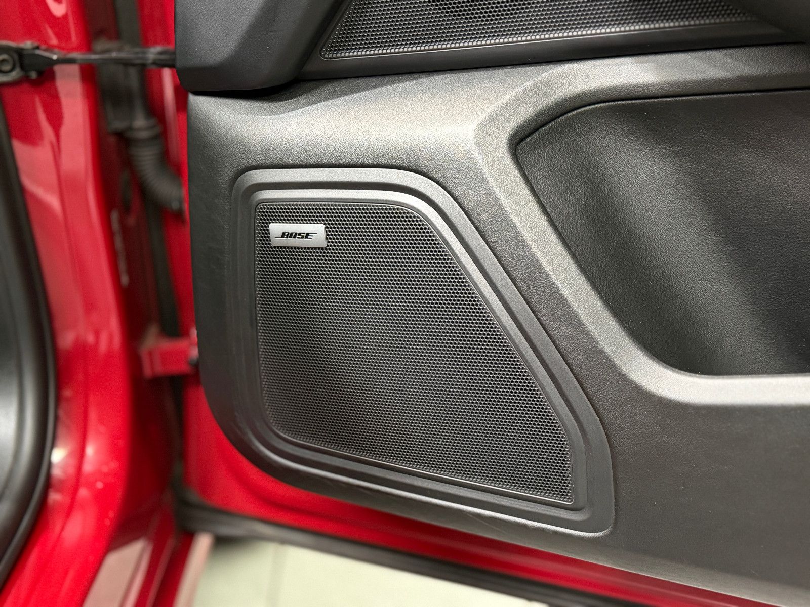 Fahrzeugabbildung Porsche Porsche Macan GTS |BOSE|360°|SITZBELÜFTUNG