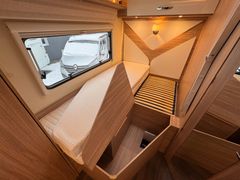 BUERSTNER Lyseo M 660 Harmony Line-Mercedes-Aut.-Dachklima