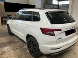 Skoda Karoq 2.0 TDI DSG 4x4 "SPORTLINE"LED"AHK"PANO" - weiße Skoda Karoq