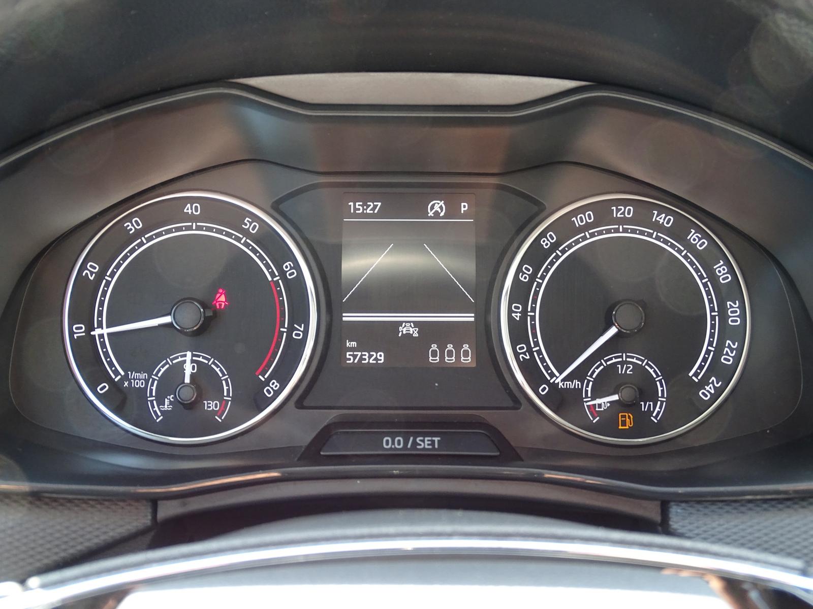 Skoda Kamiq 1.5 TSI Ambition DSG LED Klima ACC Kamera
