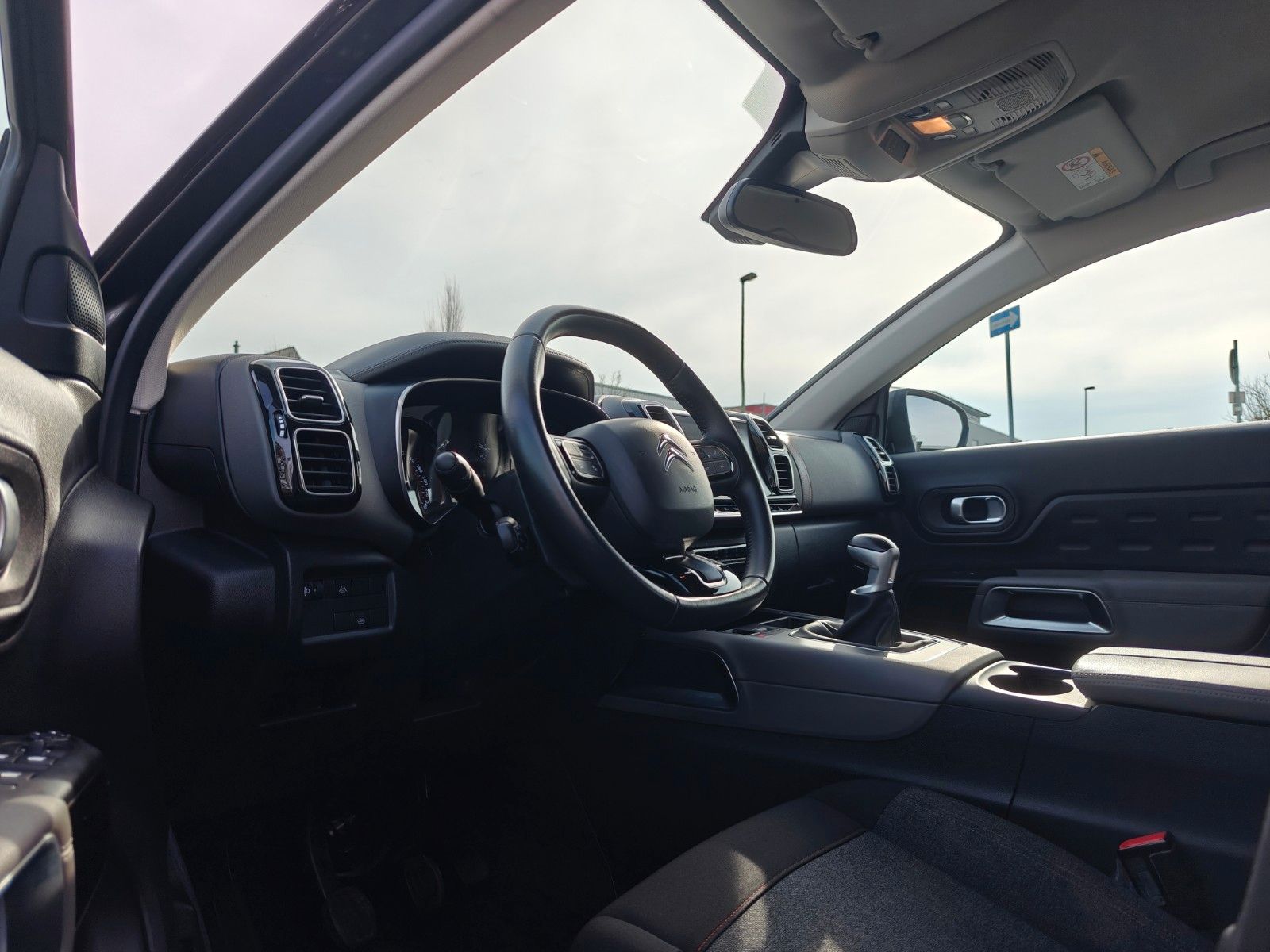 Fahrzeugabbildung Citroën C5 Aircross Live - Scheckheft, Zahnriemen Neu! -