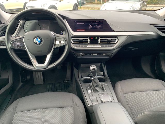 Fahrzeugabbildung BMW 218 Gran Coupé LED+Navi+Spurass.+DAB+Apple-Carp.