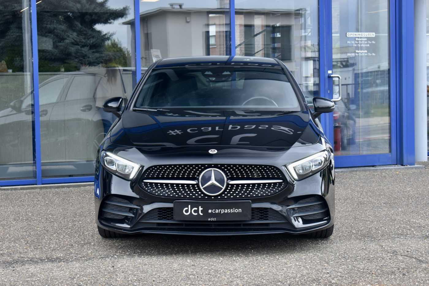 Mercedes-Benz A 180 AMG-Line Camera LED Tempomat Low mileage!