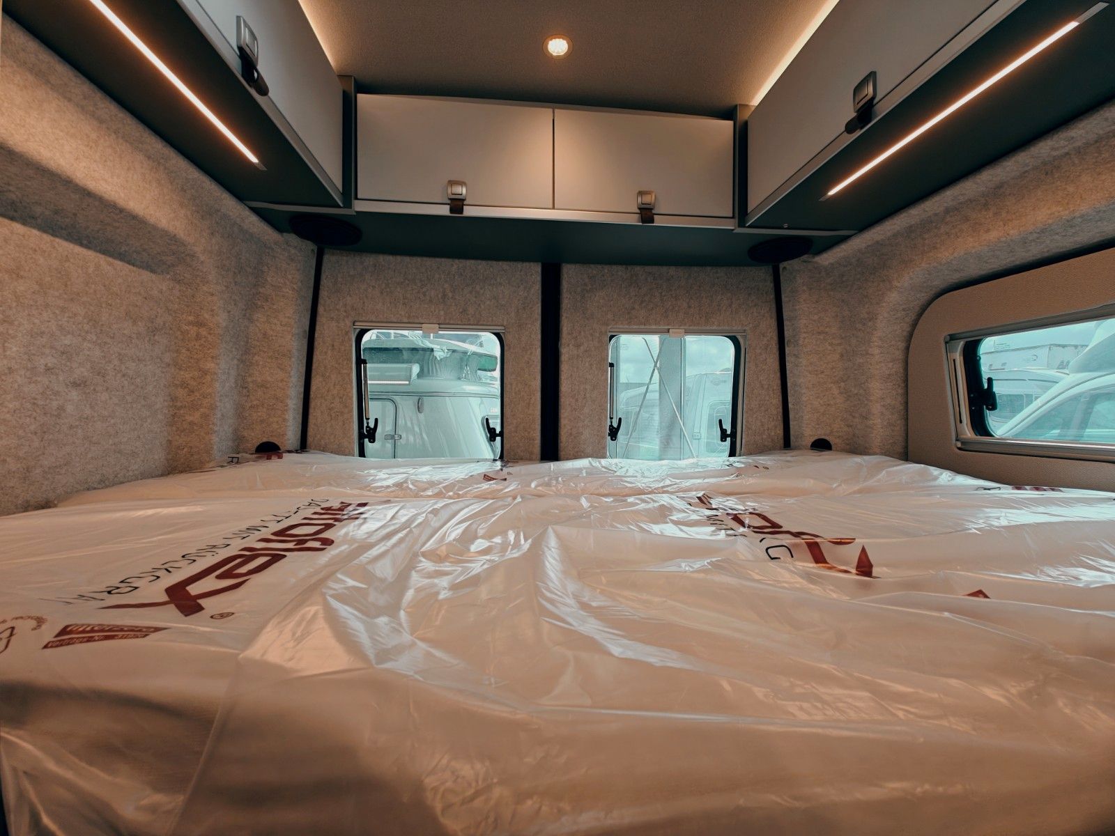 Fahrzeugabbildung HYMER / ERIBA / HYMERCAR GRAND CANYON S 4x4 MB 600 - NEU! MODELL 2025