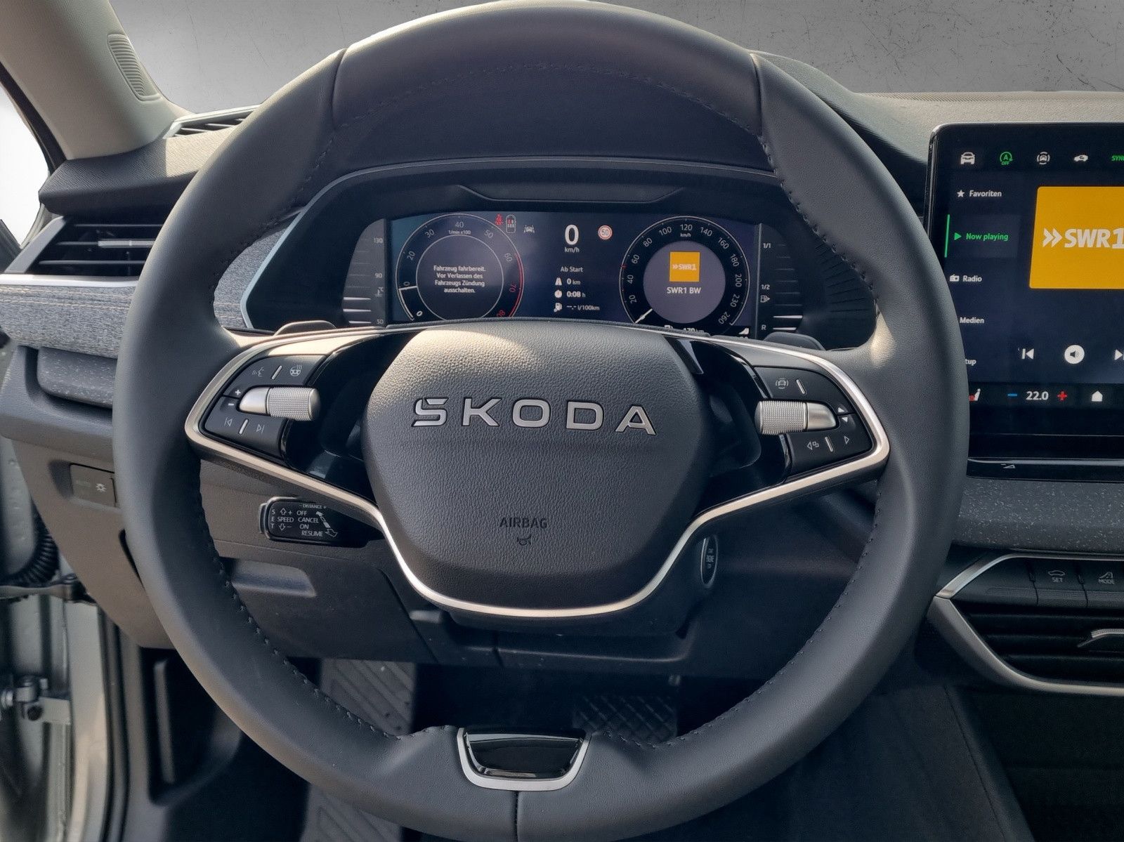 Fahrzeugabbildung SKODA Octavia Combi 1.5 TSI mHEV Balance AHK Li/Si+