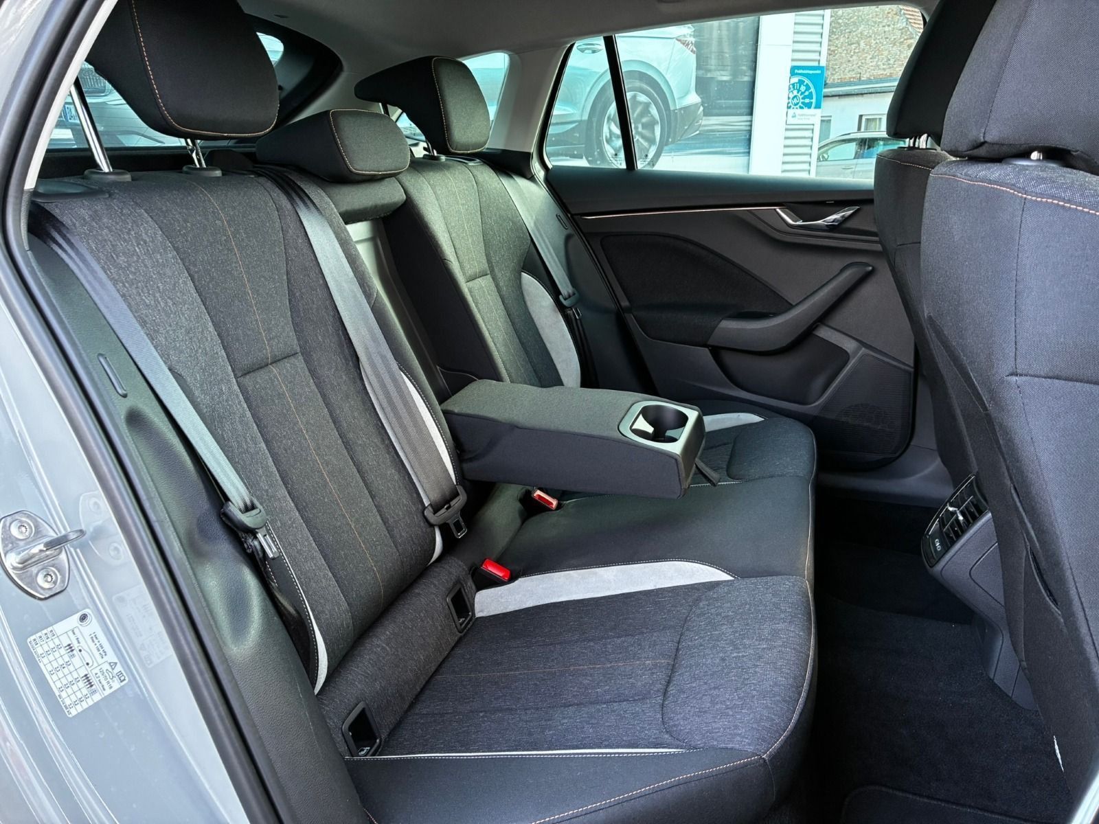 Fahrzeugabbildung SKODA Scala TSI DSG*RFK*NAVI*LED