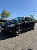 BMW 220 Active Tourer 220i Sport Line Sport Line - BMW 220 Active Tourer aus 2015