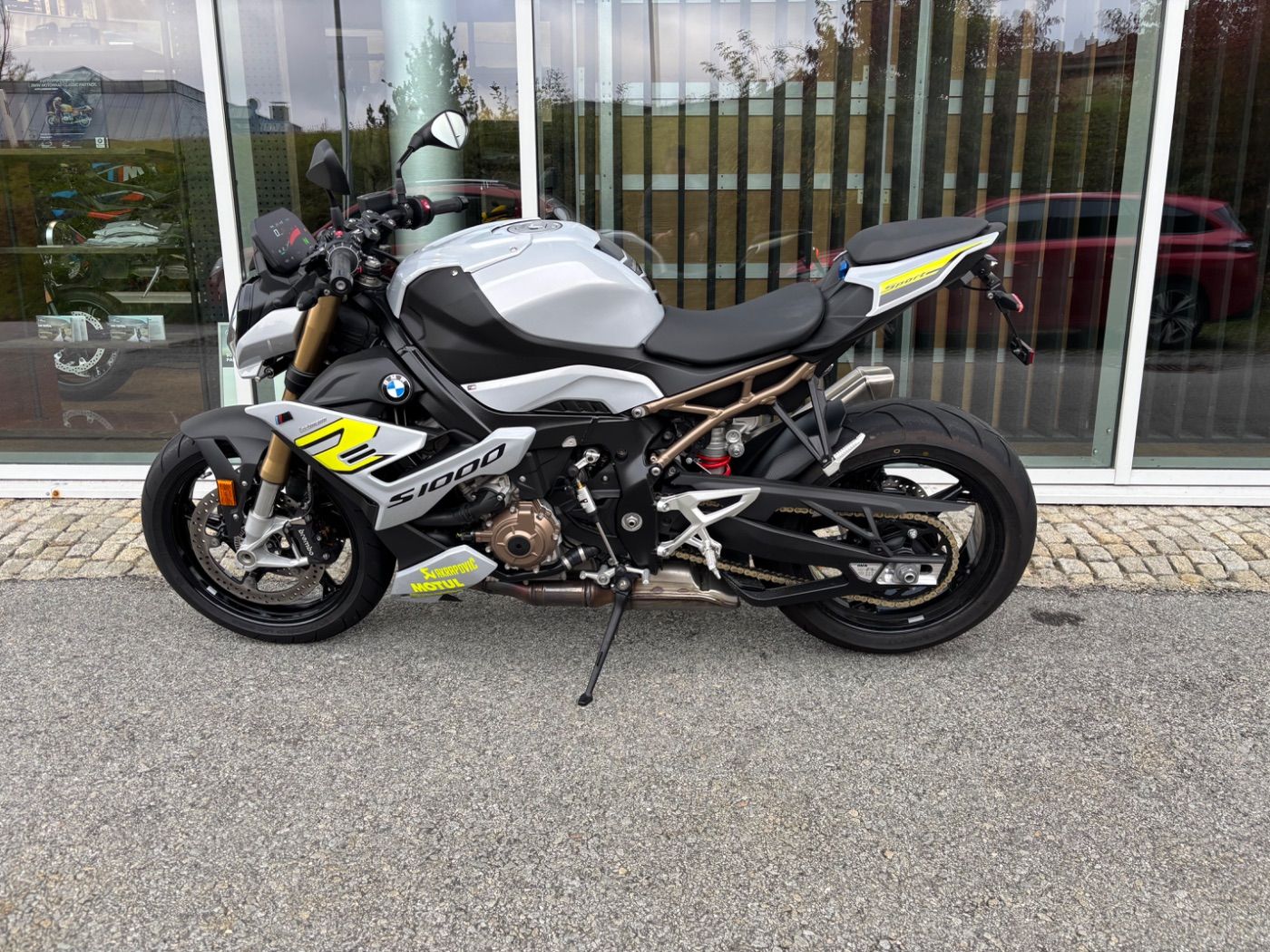 Fahrzeugabbildung BMW S 1000 R