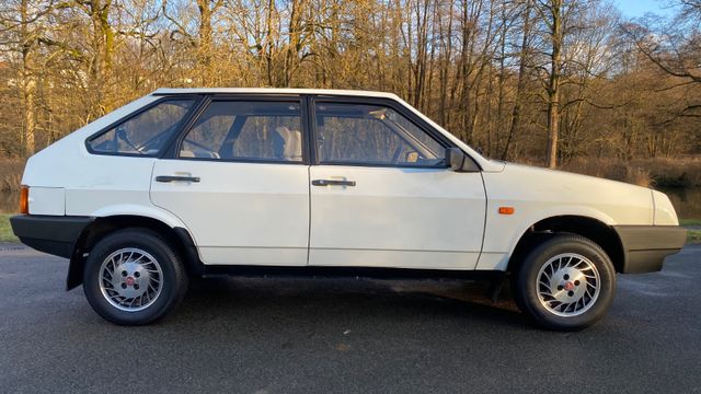 Lada 2109 Samara 1.3i Export/H-Zulassung/WIE NEU ! !