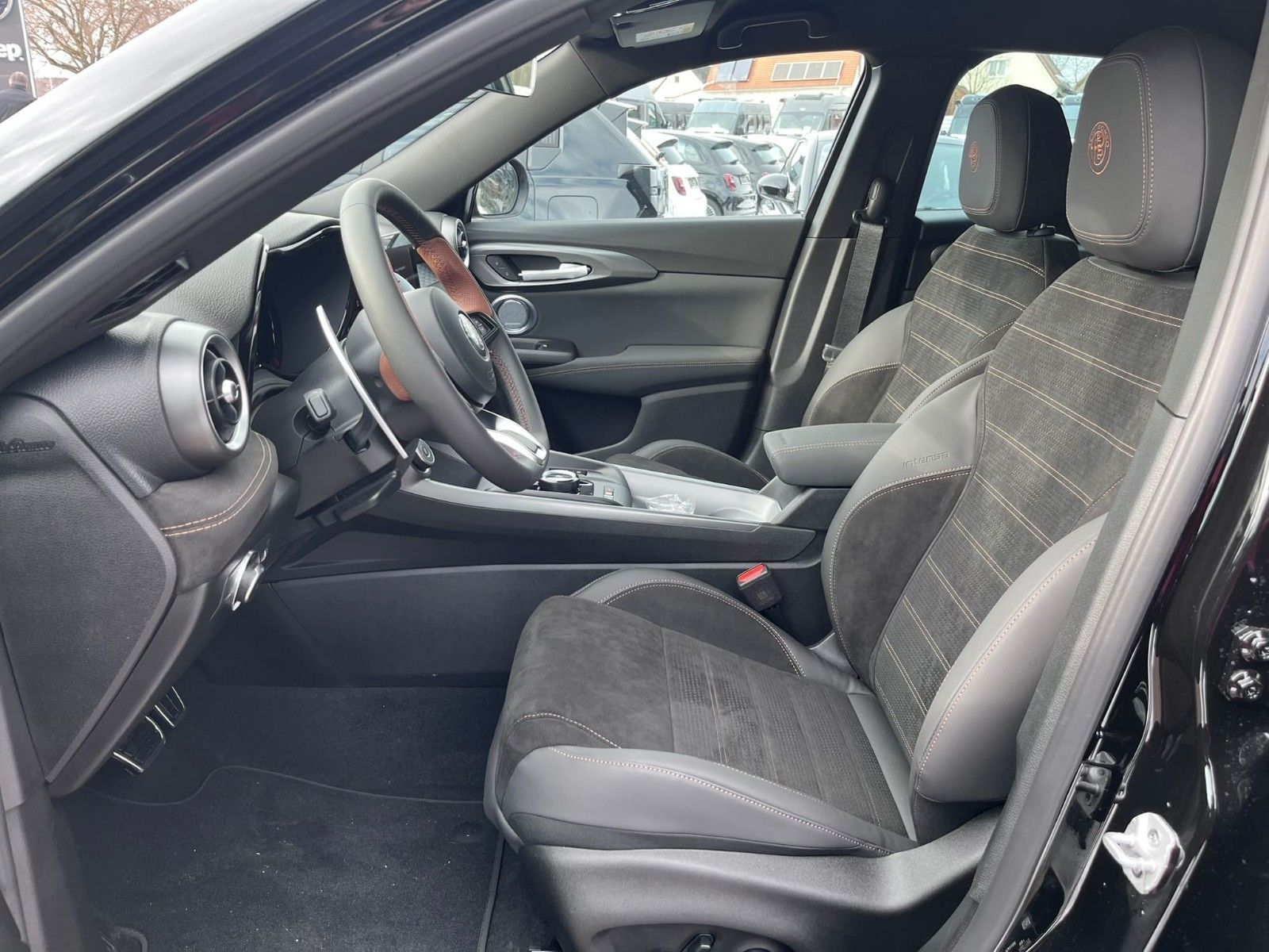 Fahrzeugabbildung Alfa Romeo Tonale Intensa