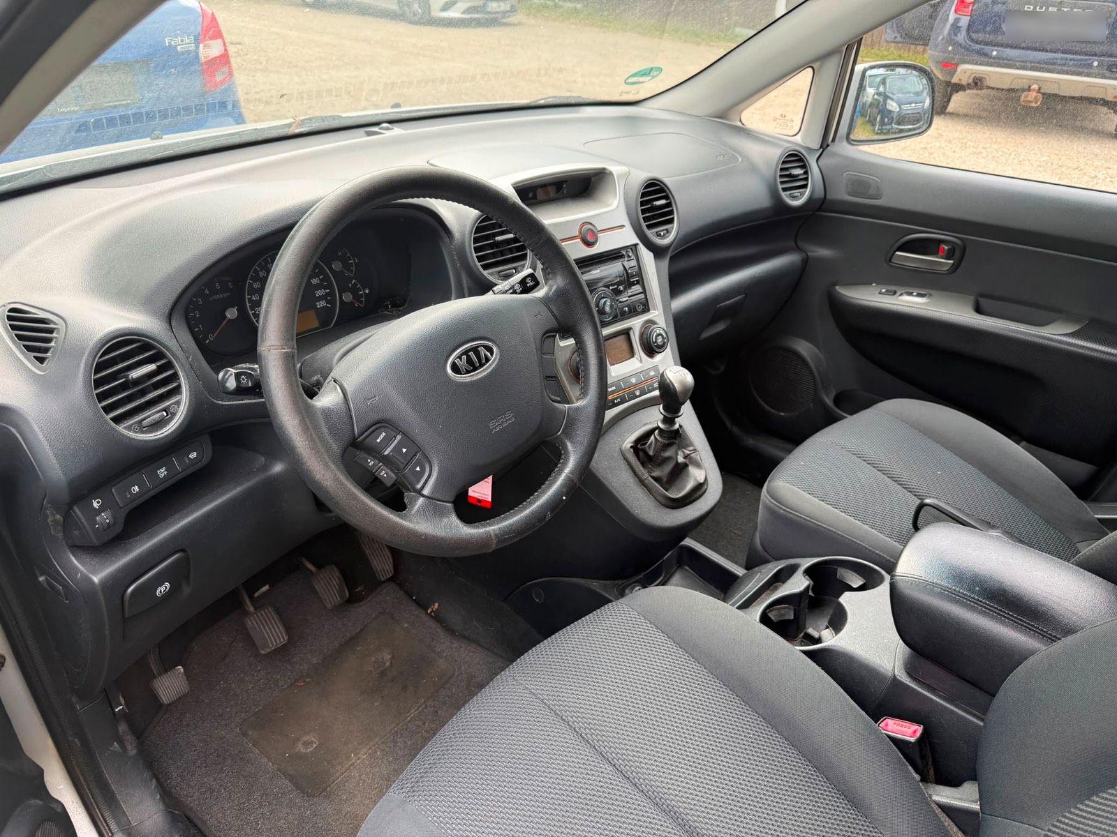 Kia Carens 2009 — engine 140 HP (103kW)