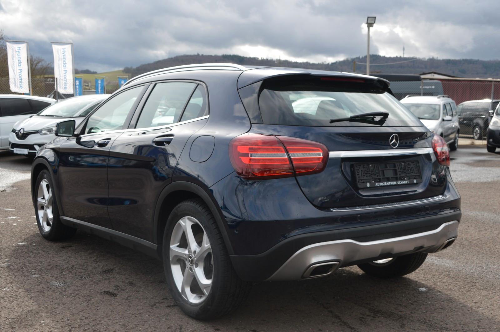 Mercedes-Benz GLA 180 Urban /Tüv11-27/Garantie Nr.100