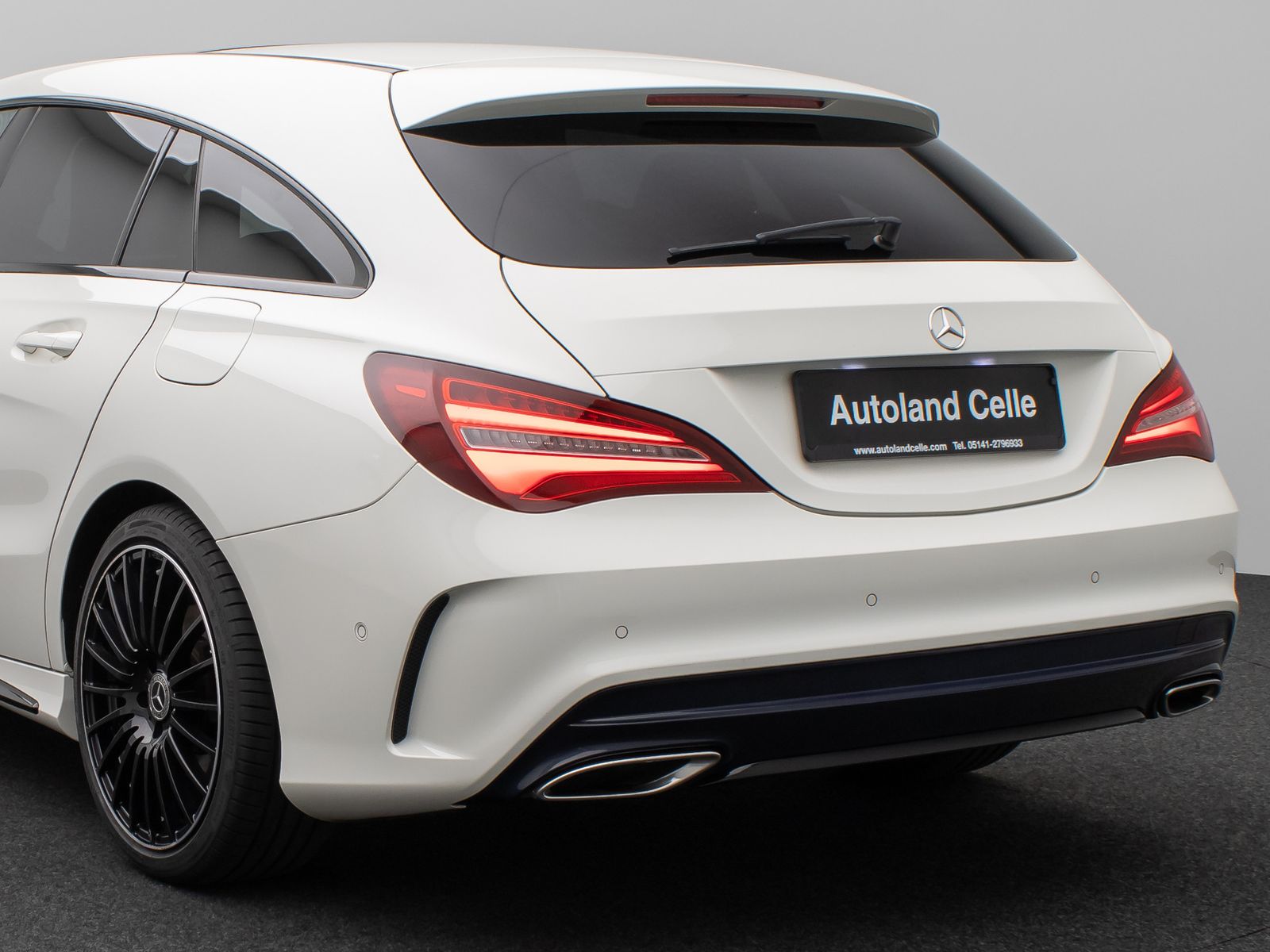 Fahrzeugabbildung Mercedes-Benz CLA 220 Shooting Brake /d 4Matic AMG Pano Standh
