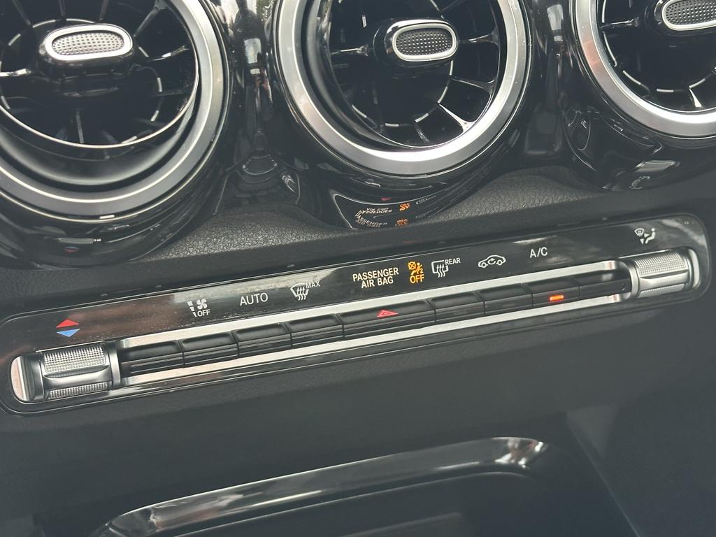 Mercedes-Benz GLB 180