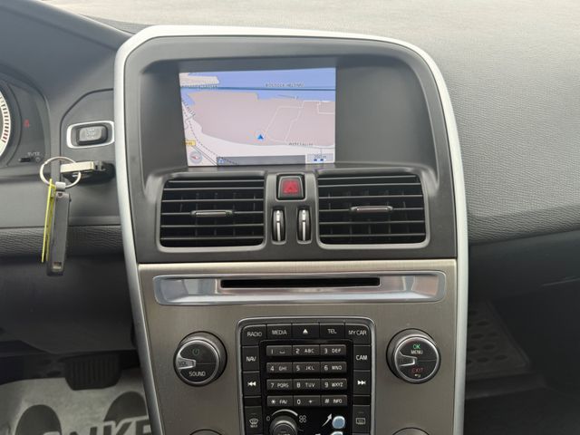 Volvo XC60 XC 60 5-Zylinder Summum AWD