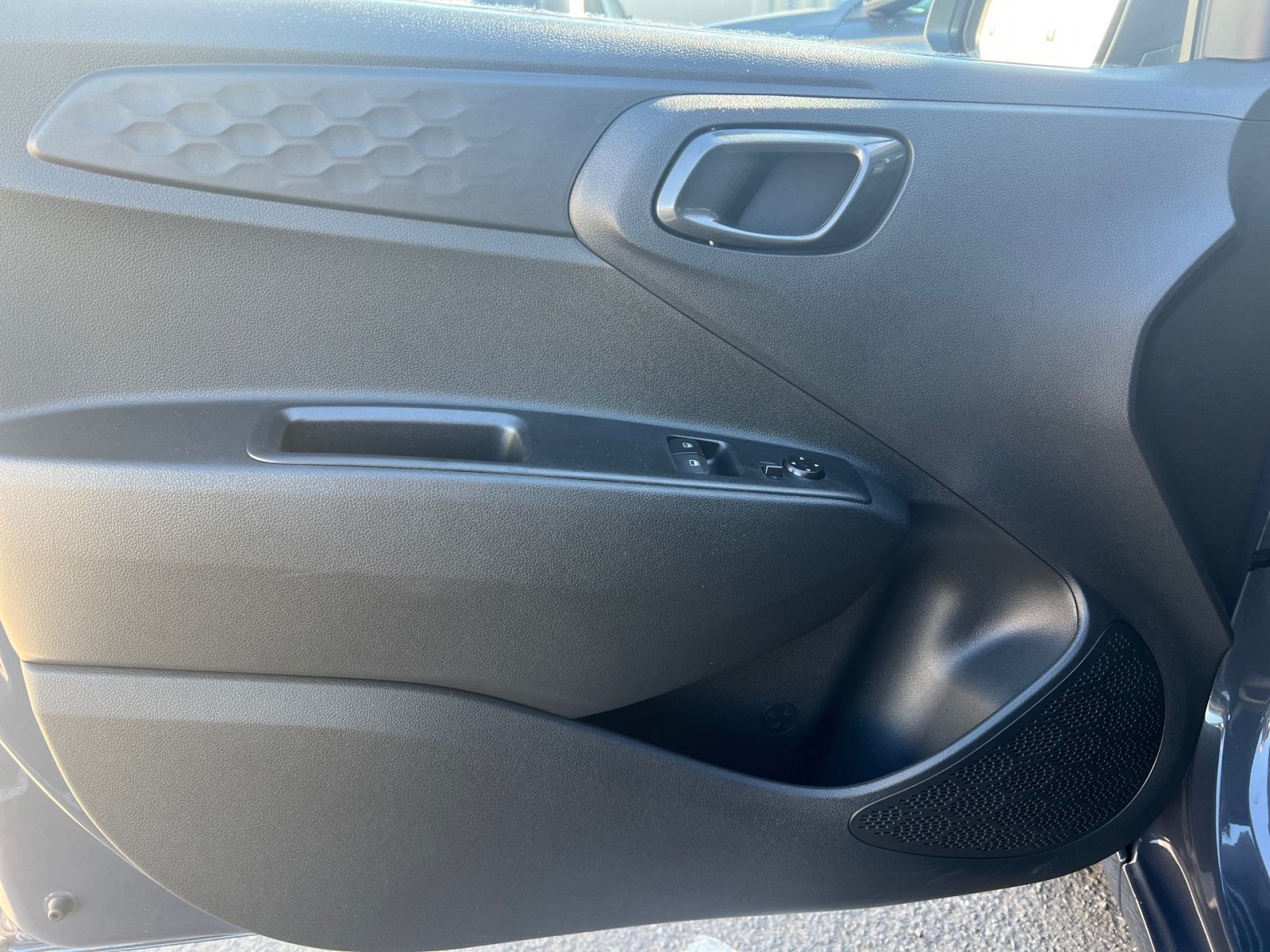 Fahrzeugabbildung Hyundai i10 1.0 Trend Komfort Navi Kamera