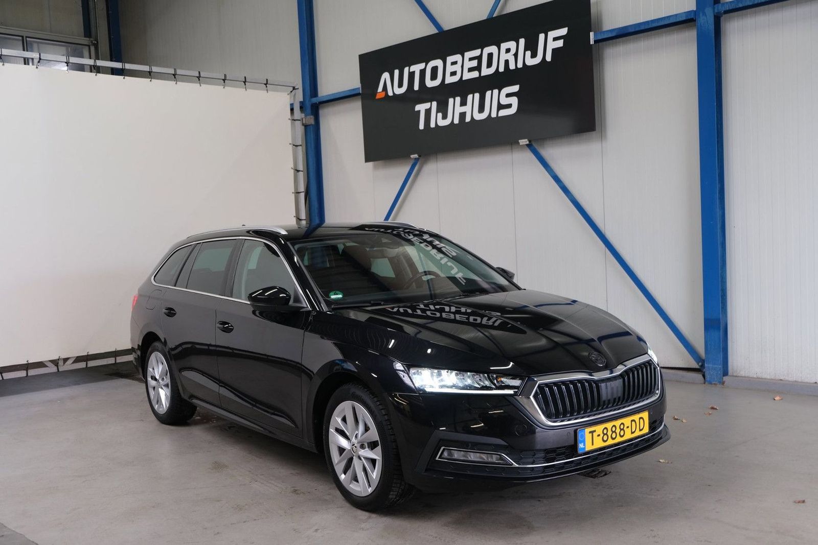 Skoda Octavia kombi 1.0 e-TSI Business Edition Plus au