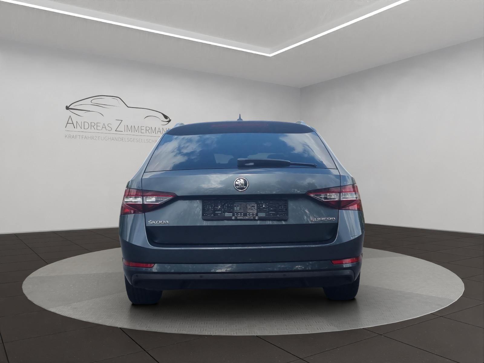SKODA SUPERB COMBI 1.4 TSI 150ch STYLE BVM Toit ouvrant pano Sièges sport chauffants Historique présent - 1ERE MAIN
