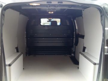 Bild 12 Opel Vivaro M 1.5D Holz Verglast Navigation Kamera