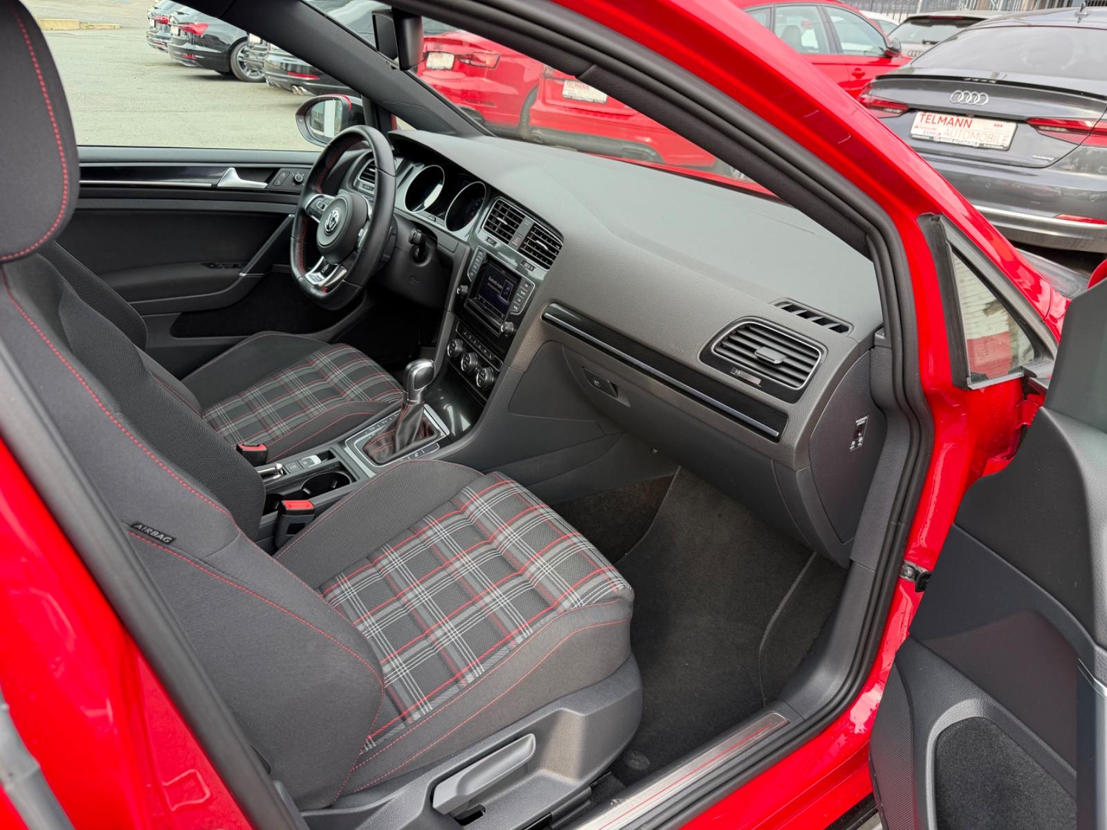 VOLKSWAGEN GOLF VII LIM. GTI PERFORMANCE BMT 230 ch BVA - PACK SPORT - VOLANT EN CUIR