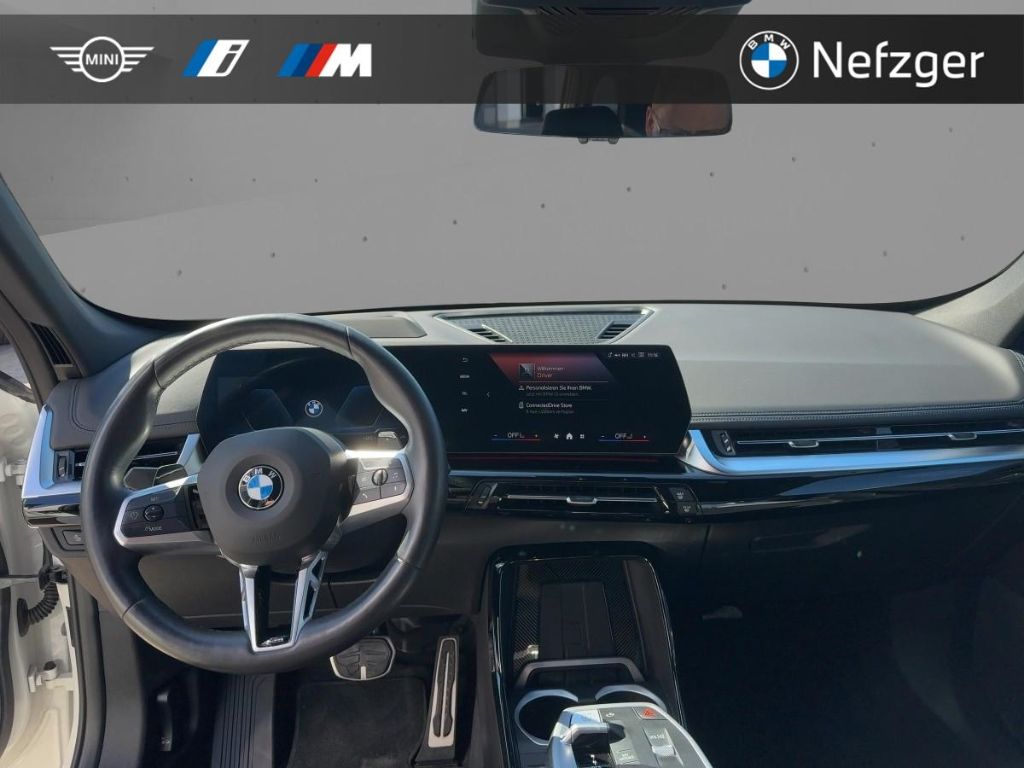 BMW X1 xDrive23i Head-Up M Sport Panorama Driving As foto 9