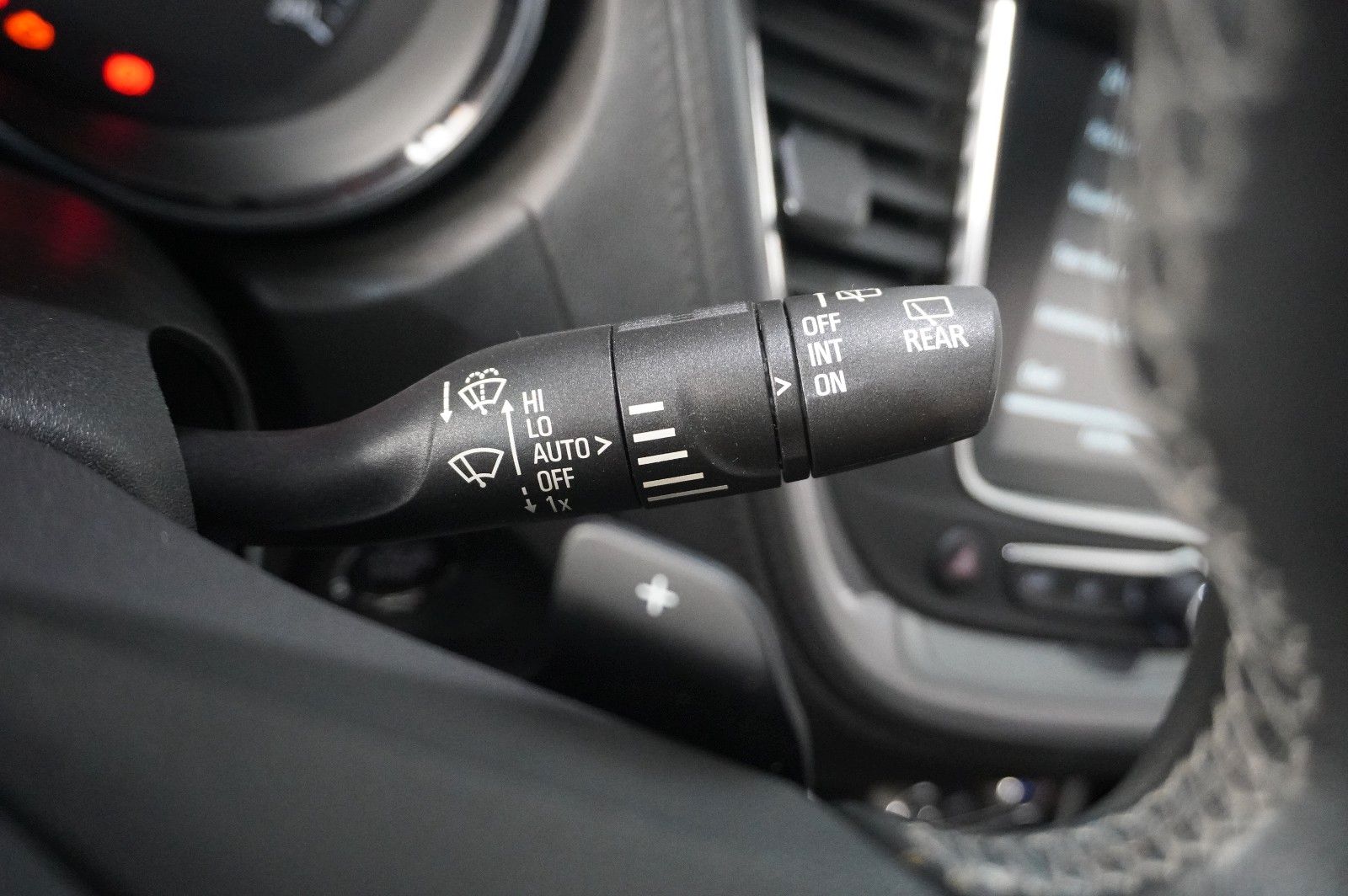 Fahrzeugabbildung Opel Grandland (X) 1.6 PHEV ULTIMATE NAVI/LED/360°/SH