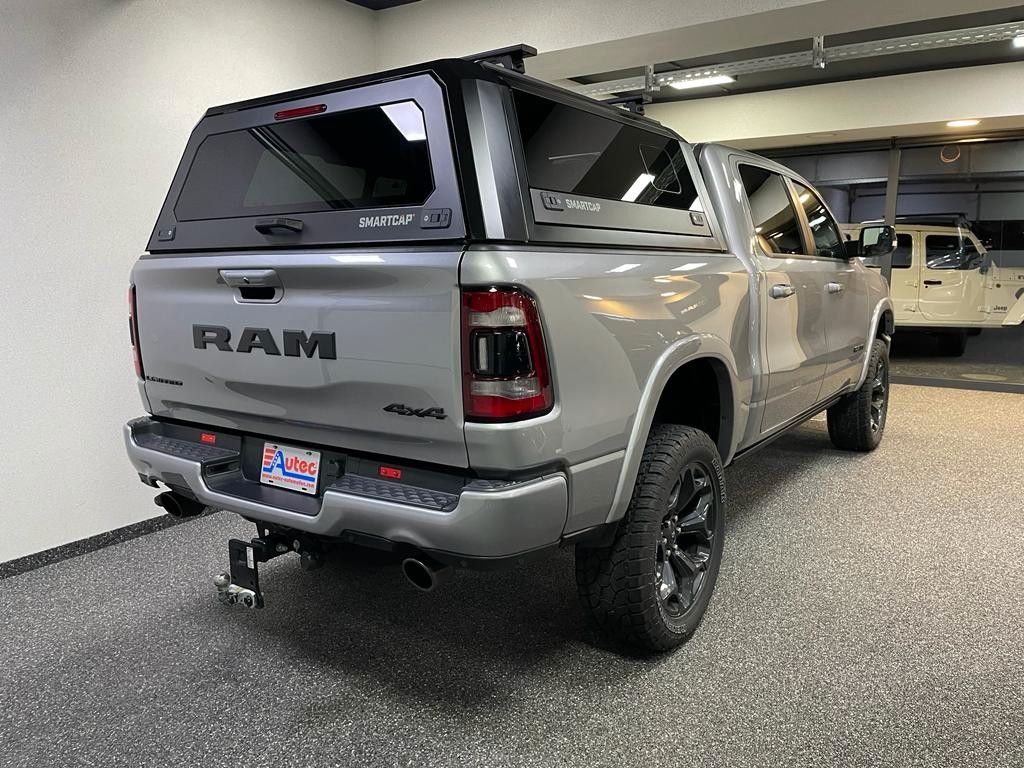 Fahrzeugabbildung Dodge LIMITED NIGHT -HUD-BODYLIFT-SMARTCAP-35" AT-LPG