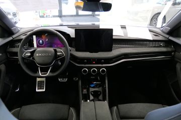 Skoda Superb Combi 2.0 TSI 195 kW 4x4 Sportline