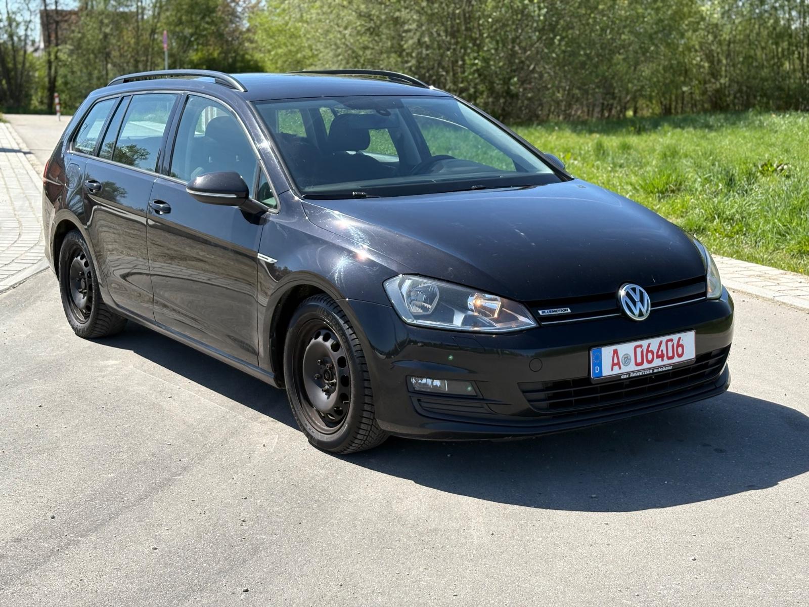 Volkswagen Golf VII Variant 1.6TDI BlueMotion TÜV 09/27