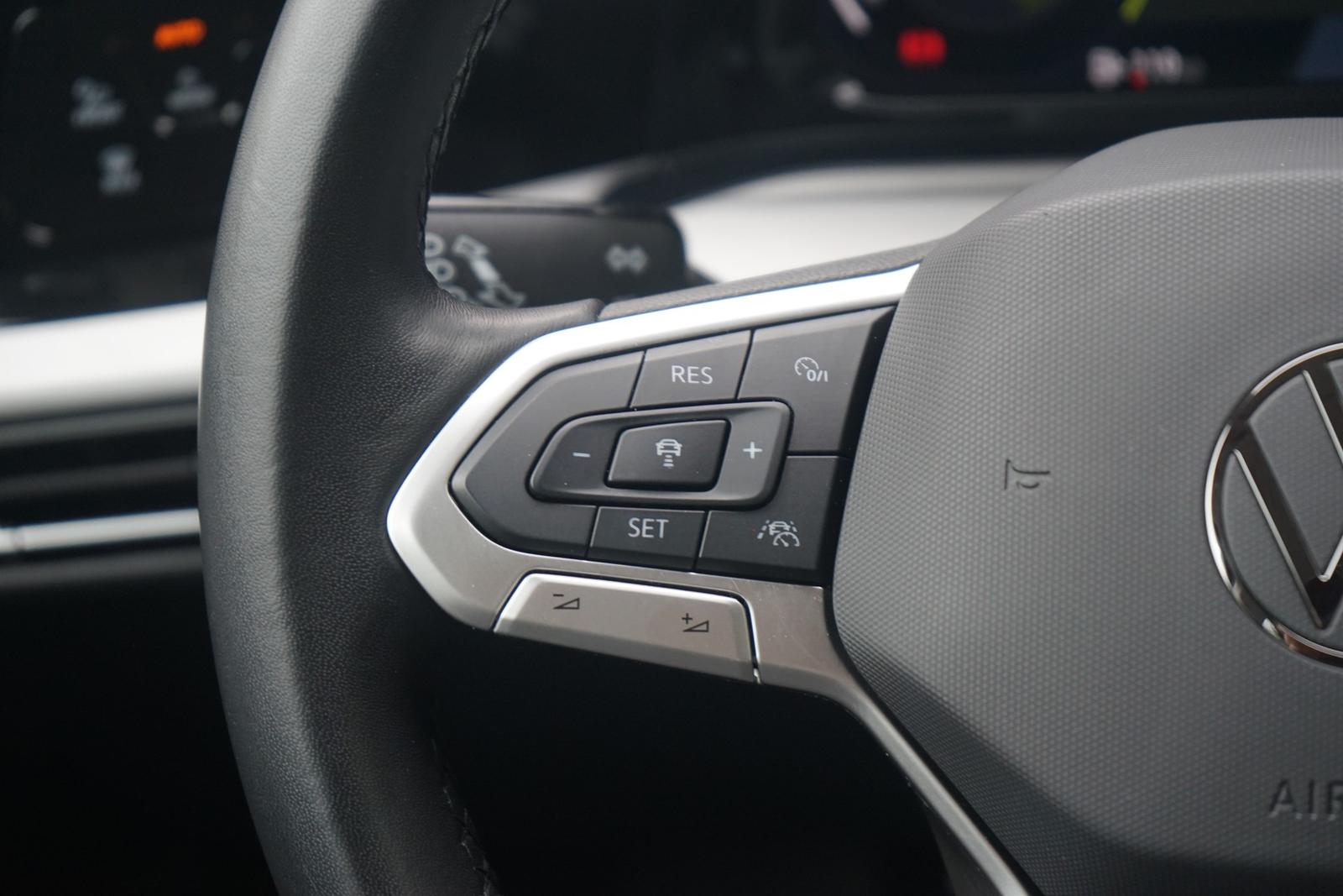 Volkswagen Golf VIII 1.5 TSI Life LED Navi ACC Sitzheizung, миниатюра 15