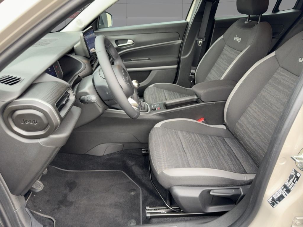 Fahrzeugabbildung Jeep Avenger WINTERPAKET TEMPOMAT EPH HINTEN