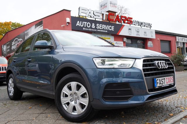 Audi Q3 basis Navi Klima Tempomat SHZ PDC AHK