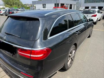 Mercedes E 220 - 6