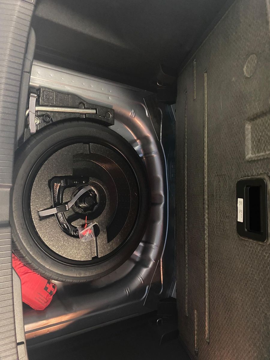 Fahrzeugabbildung Volkswagen Golf Variant 2.0 16V T FSI R BMT/Start-Stopp 4Mo