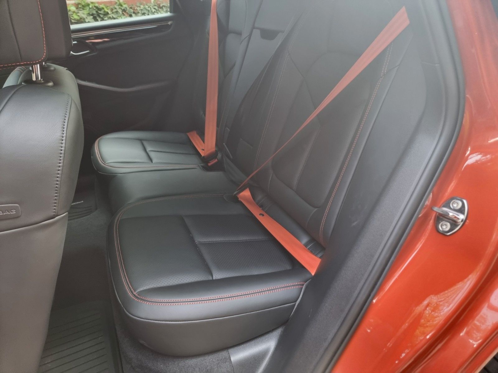 Fahrzeugabbildung Porsche Macan S/Standhzg/Pan./21"/Luft/LED/14-Wege