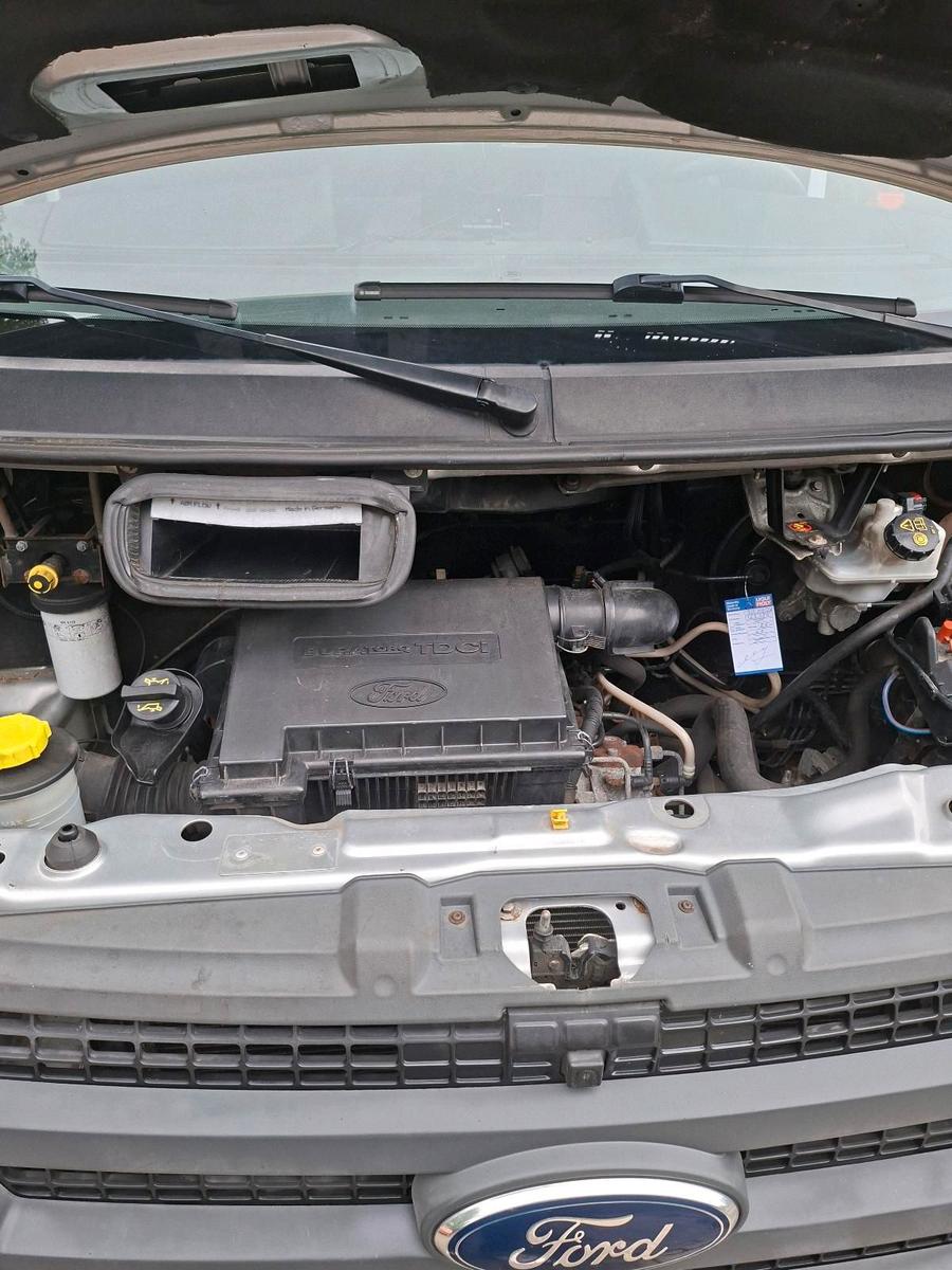 Ford Transit 2010 — photo 14