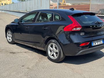 Volvo V40 - 4