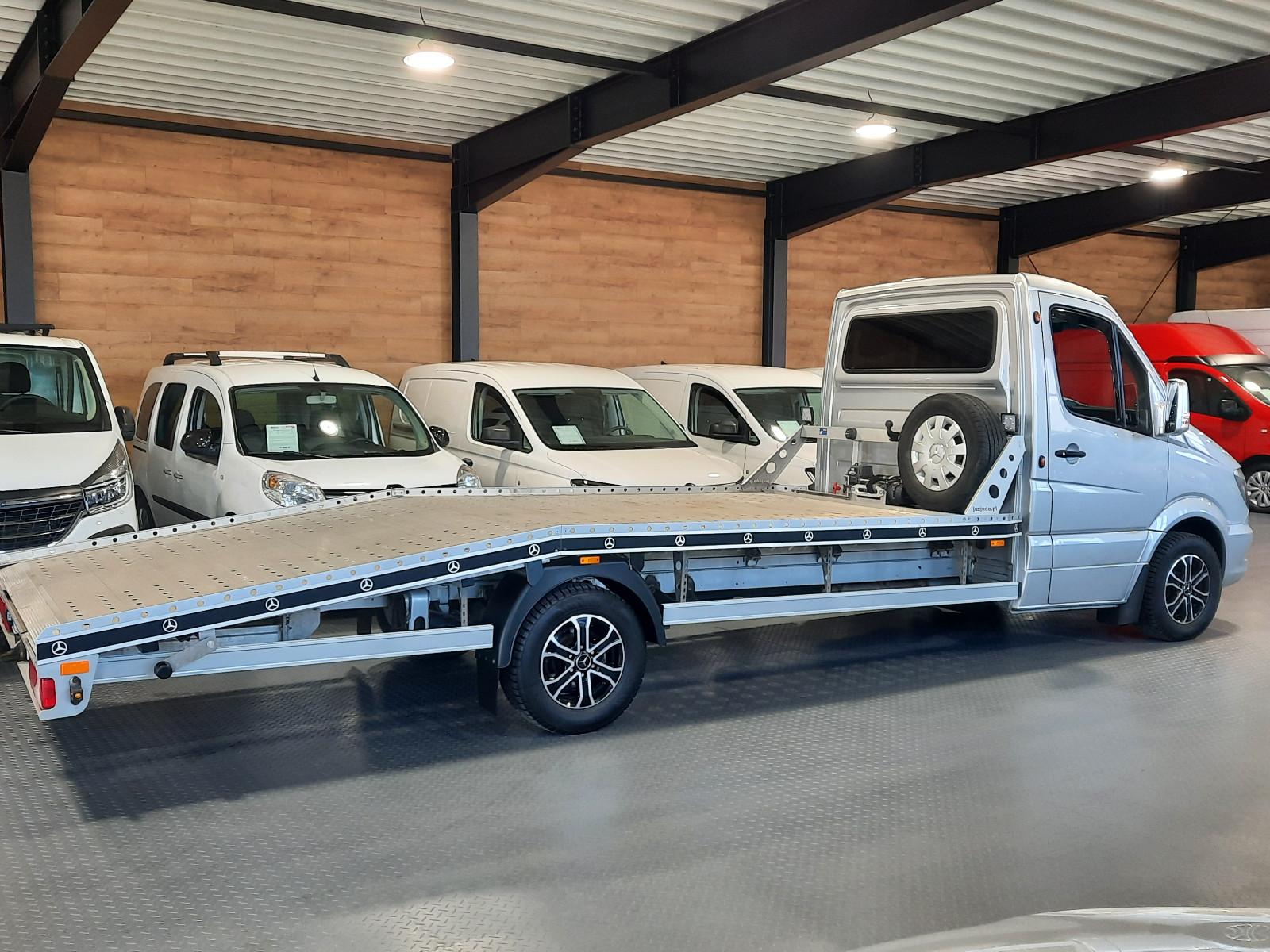 Mercedes-Benz Sprinter 319 CDI 3,0 V6 manual - Abschleppwagen