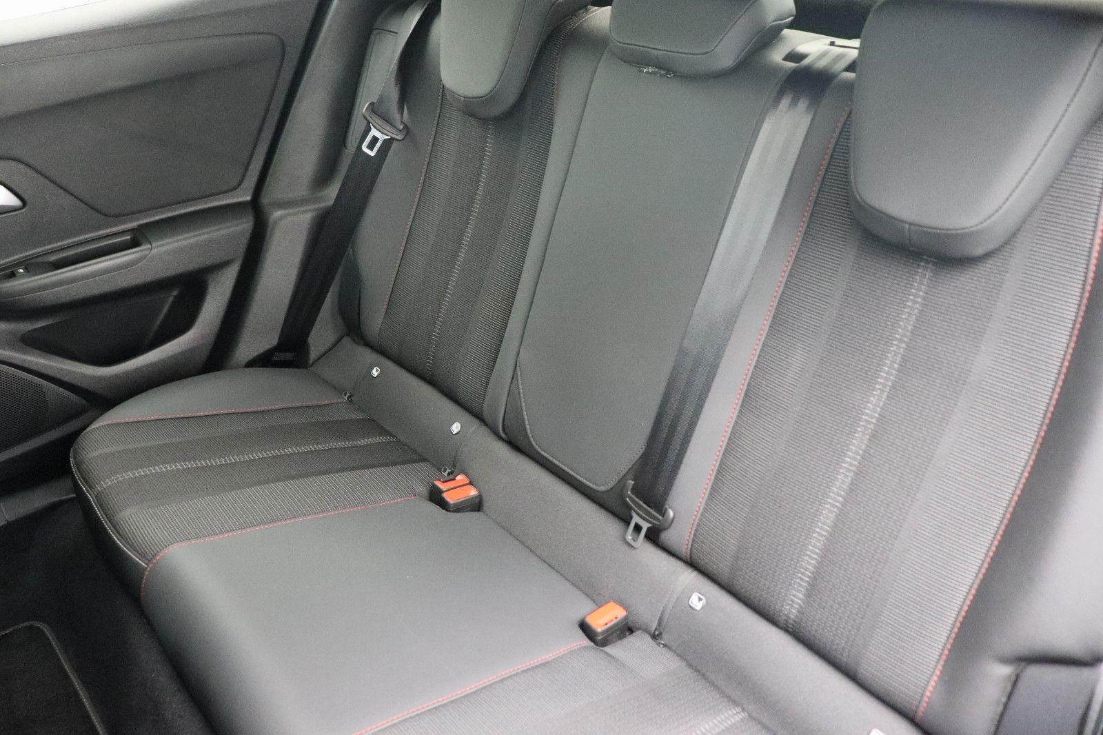 Fahrzeugabbildung Opel Mokka e GS Line