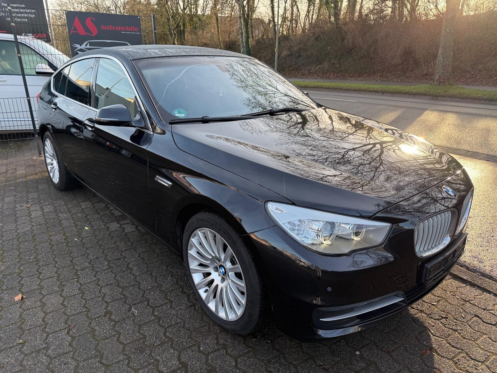 BMW Gran Turismo 550 i xDrive Voll/Navi/Xenon/Pano