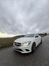 Mercedes-Benz CLA 180 - - gebrauchte Mercedes-Benz CLA 180 aus dem Jahr 2015