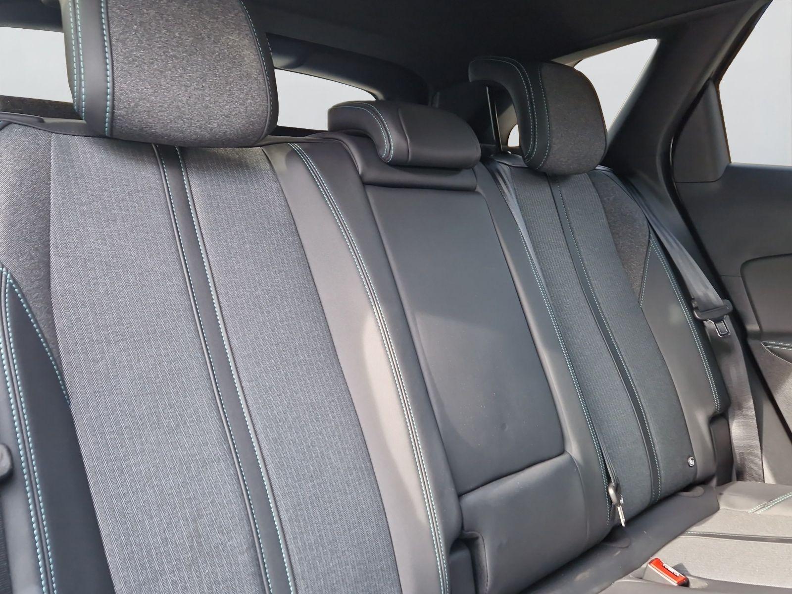 Peugeot 3008 Allure 1.2T*NAVI*360°*KLIMAAUT*LED*