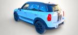 MINI COOPER COUNTRYMAN . UKL/X  . weiss schwarz - weiße MINI Cooper Countryman