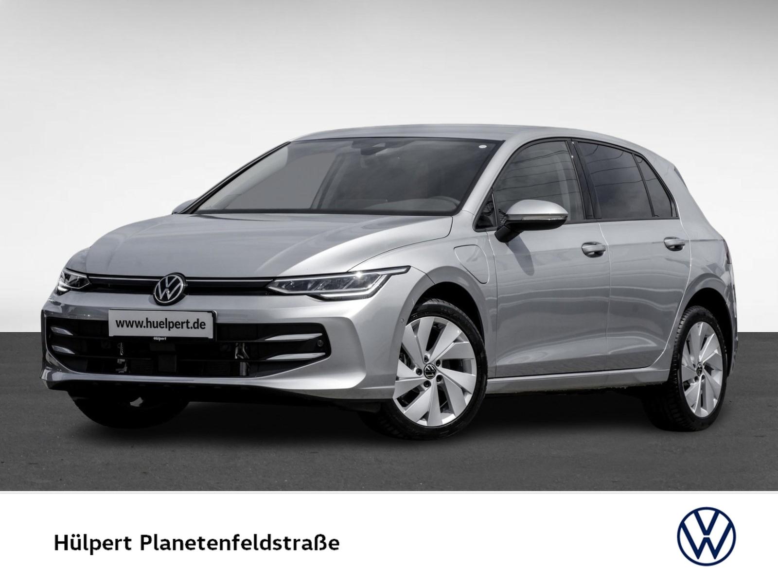 Volkswagen Golf VIII 1.5 HYBRID LIFE FACELIFT CAM ACC LM17