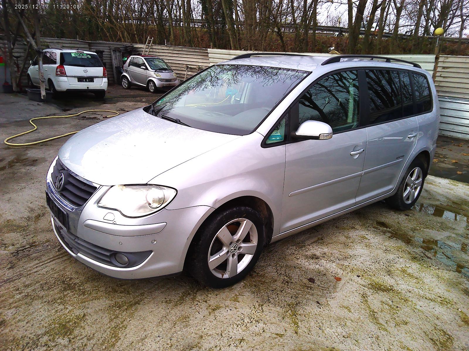 Volkswagen Touran 2.0 EcoFuel Highline NAVI XENON 7 ZIZ