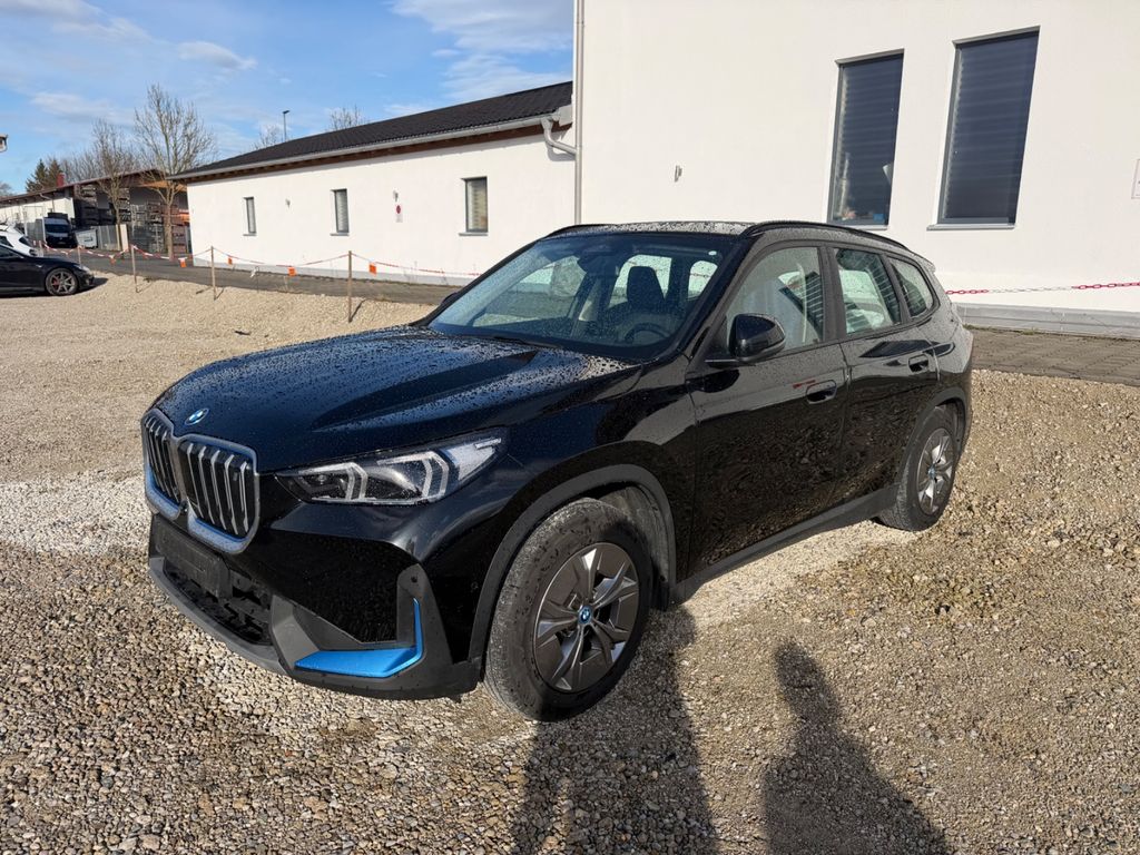 Image of BMW iX1
